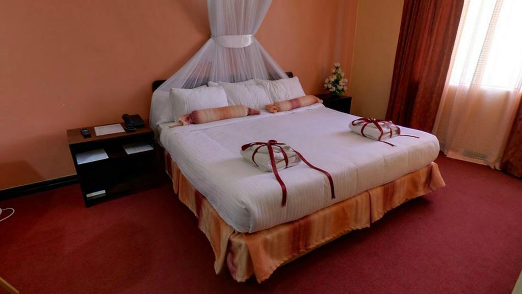 Royal City Dubai Complex Kisumu Rum bild