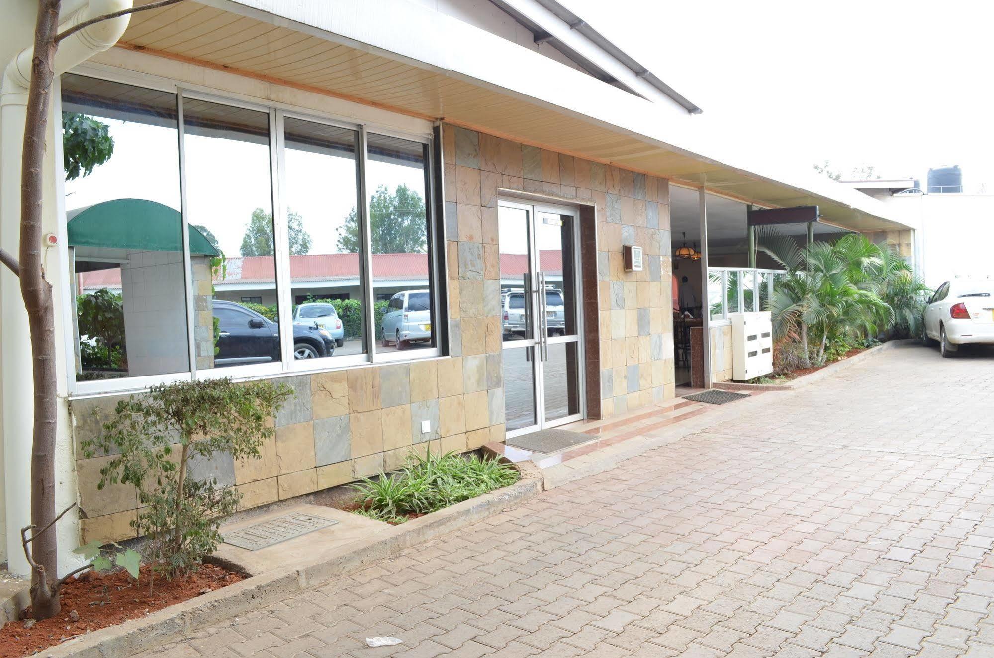 Royal City Dubai Complex Kisumu Exteriör bild