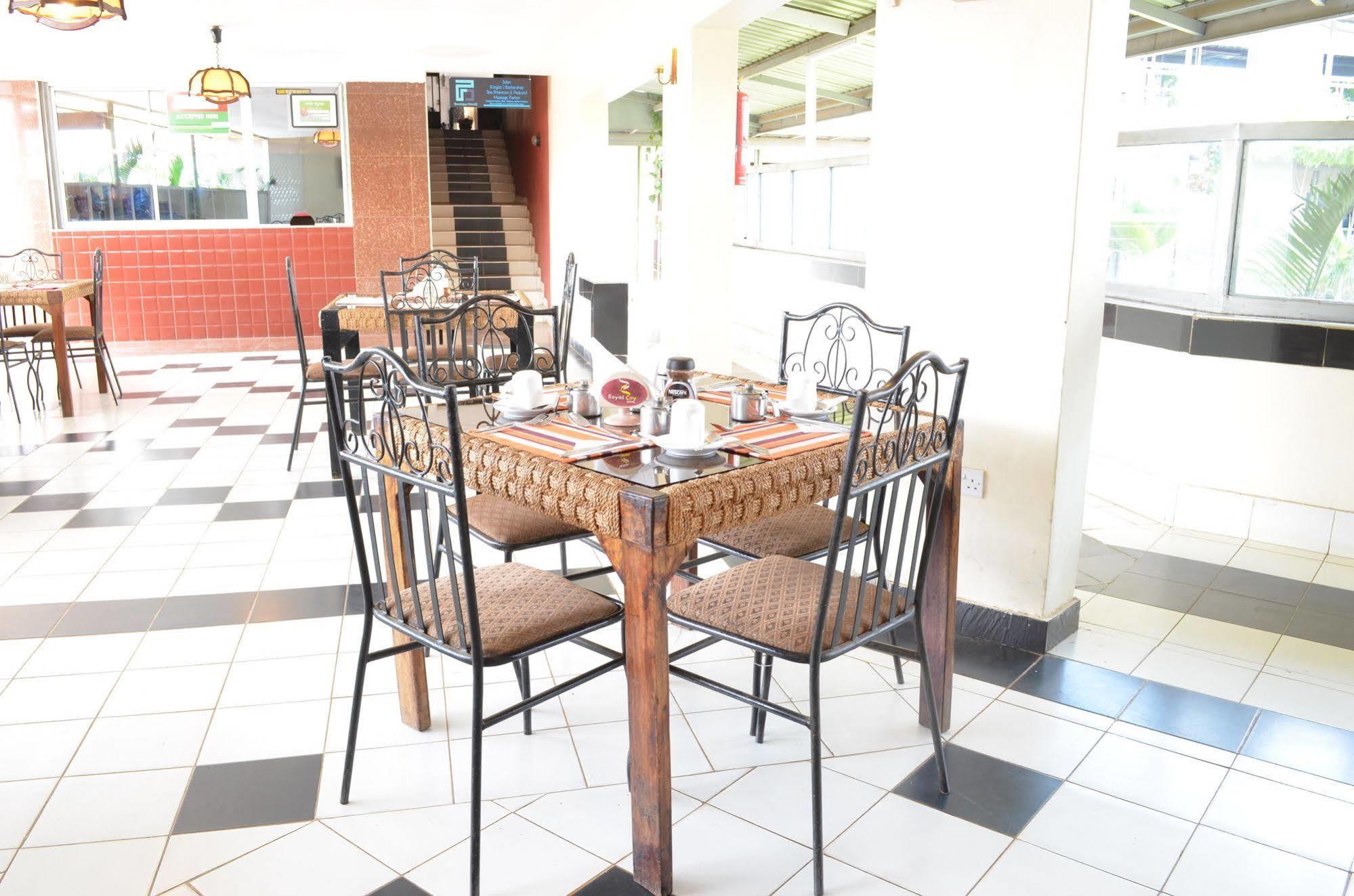 Royal City Dubai Complex Kisumu Exteriör bild