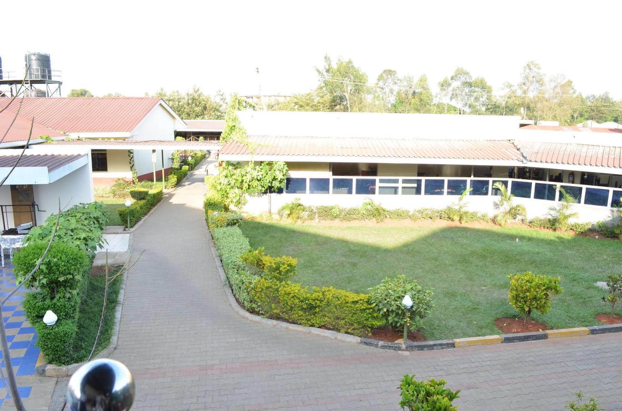 Royal City Dubai Complex Kisumu Exteriör bild